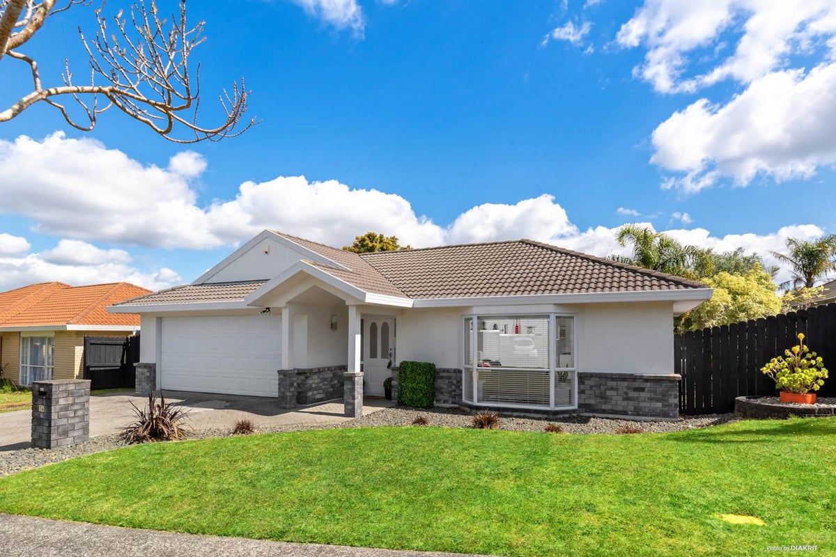 14 Nephin Place, East Tamaki Heights, Auckland - Carousel 2