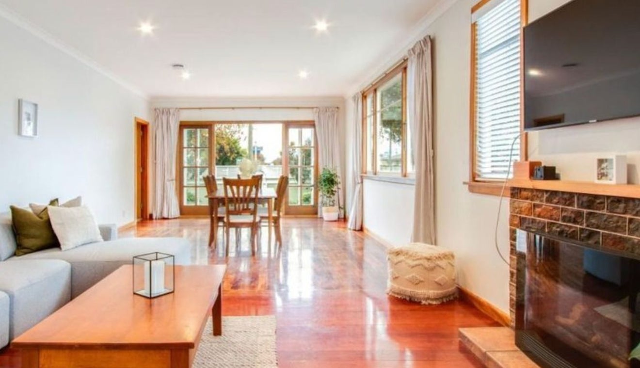 215 Park Road North, Parkvale, Hastings - Carousel 1
