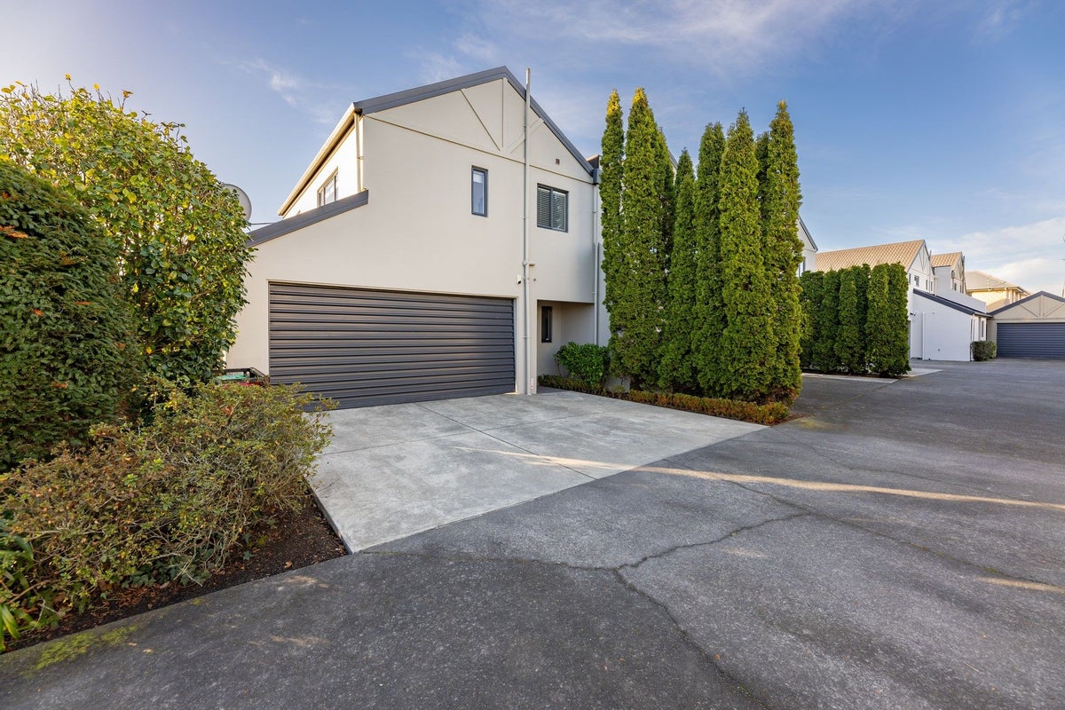 1/42 Champion Street, Edgeware, Christchurch - Carousel 1