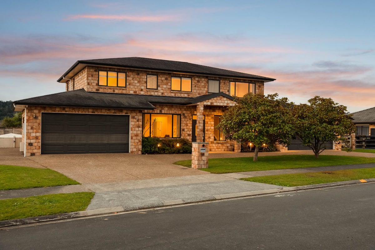 15 Maple Lane, Huapai, Kumeu - Carousel 2