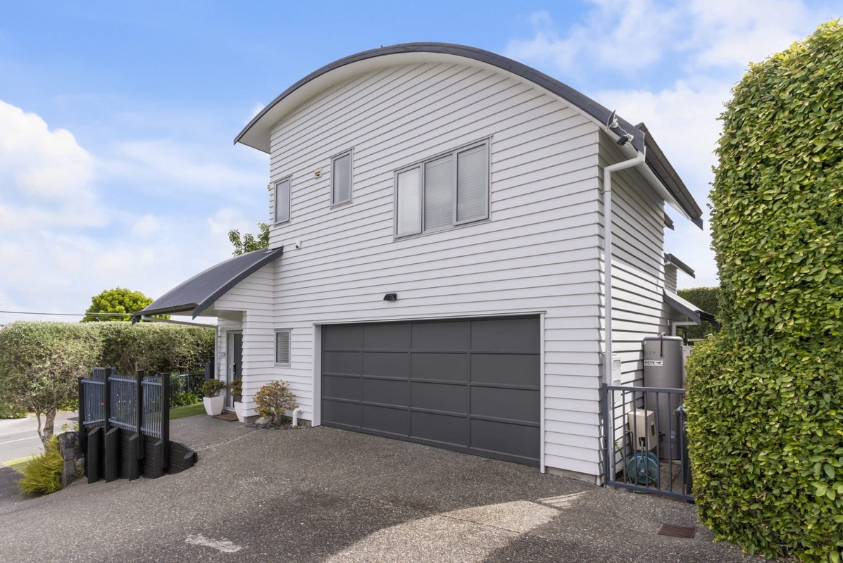 21A Godden Crescent, Mission Bay, Auckland - Carousel 2