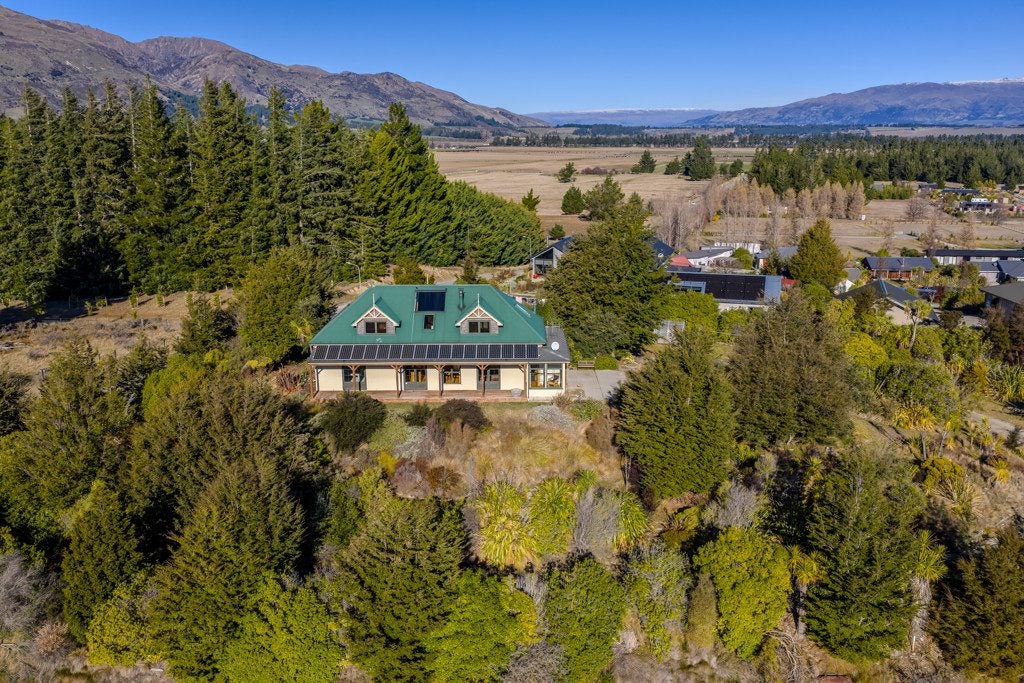 20 Muir Road, Lake Hawea, Wanaka - Carousel 2