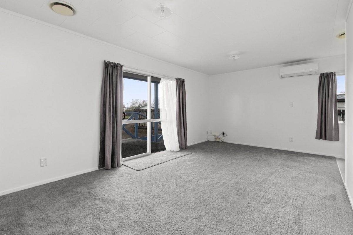 10 Beadle Place, St Andrews, Hamilton - Carousel 2