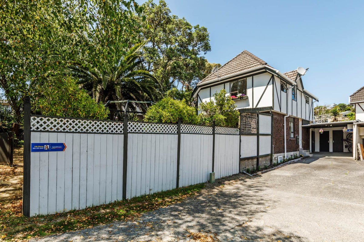1/38 Waiau Street, Torbay, Auckland - Carousel 1