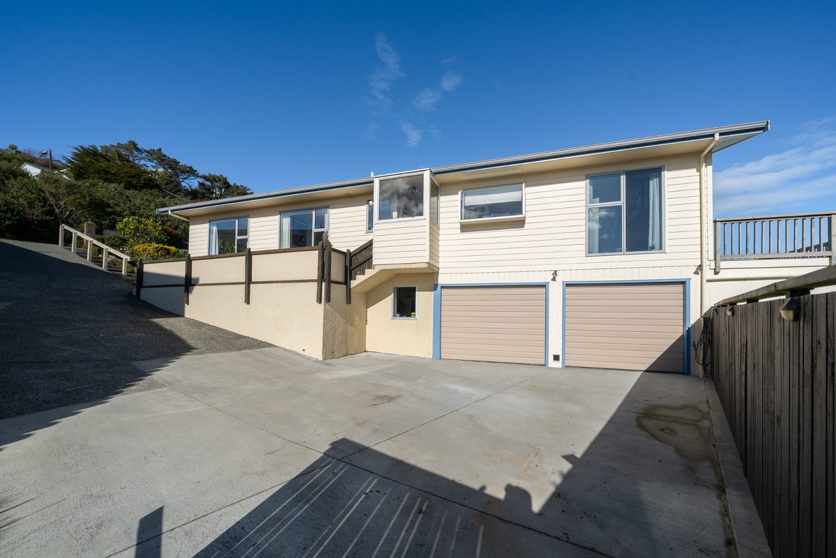 43 Chapman Street, Johnsonville, Wellington - Carousel 1