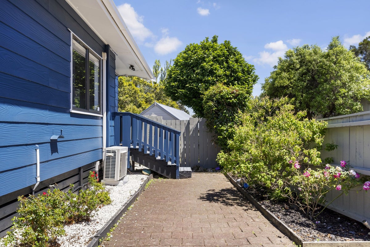 3/26 Queen Mary Avenue, New Lynn, Auckland - Carousel 2