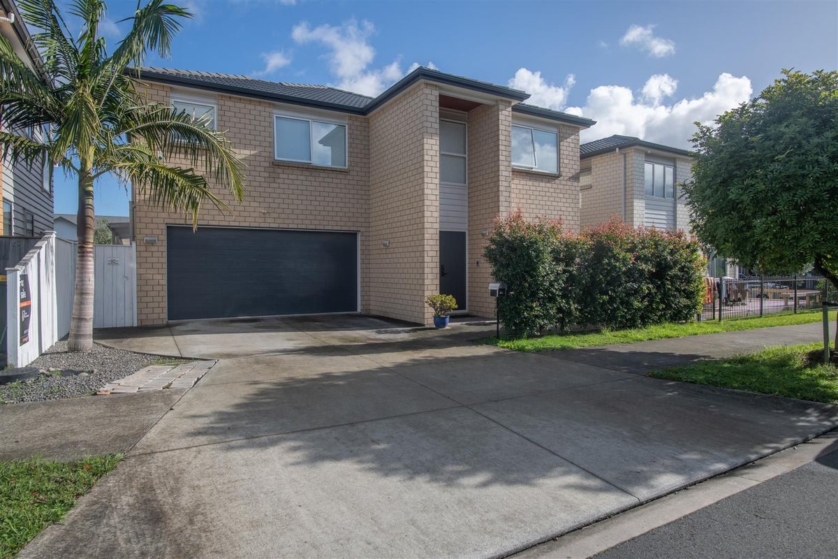 45 Rosewell Crescent, Flat Bush, Auckland - Carousel 2