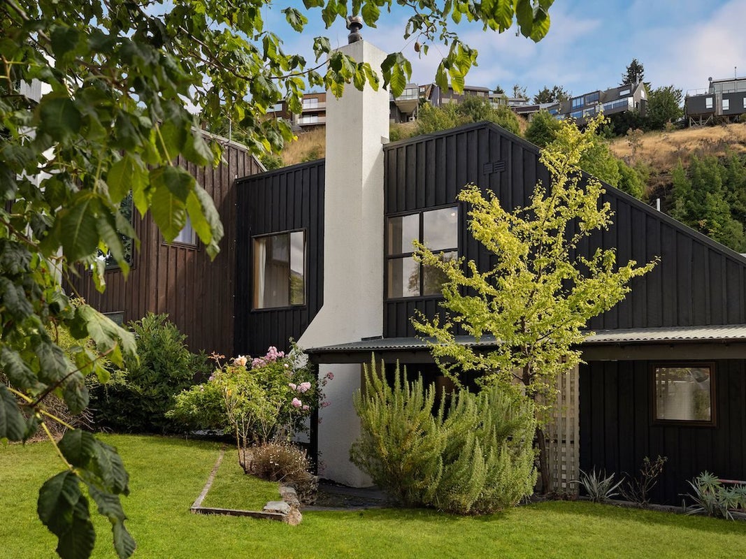 49B Goldfield Heights, Queenstown, Queenstown - Carousel 1