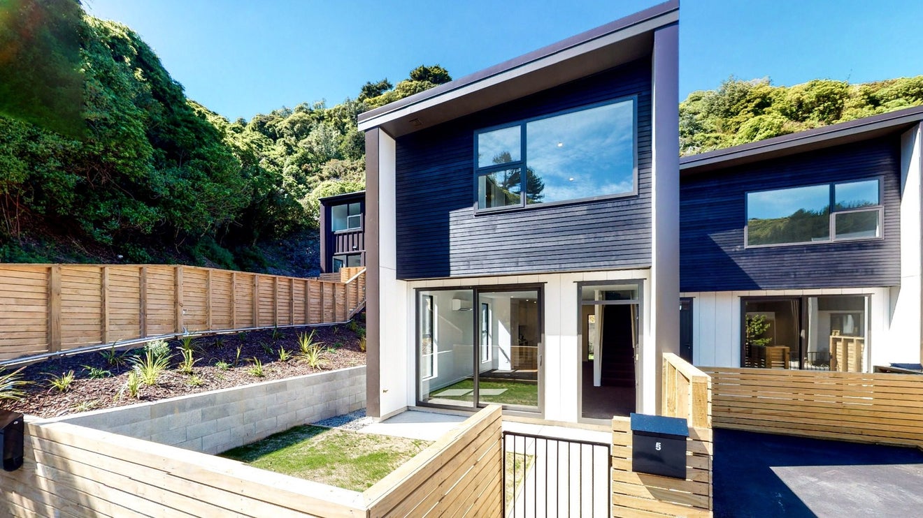 5 Rua Kai WAY, Brooklyn, Wellington - Carousel 1