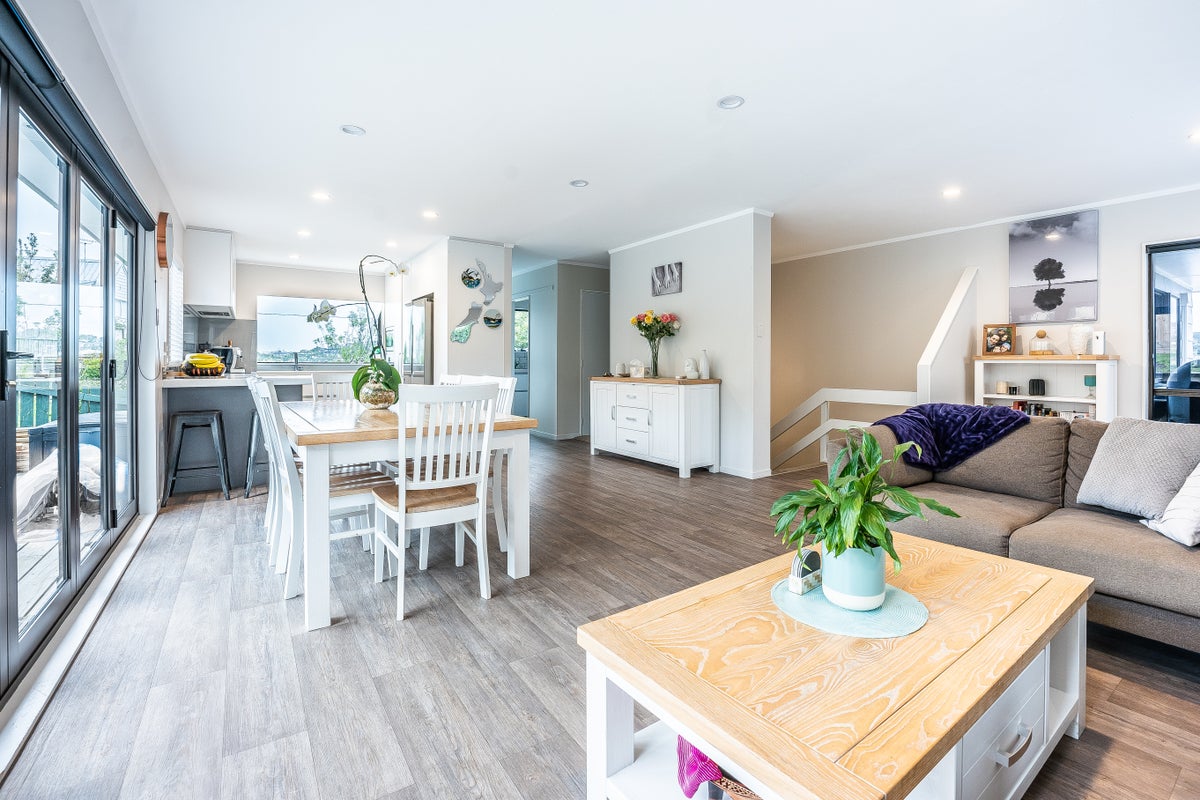 288B Vipond Road, Stanmore Bay, Whangaparaoa - Carousel 1