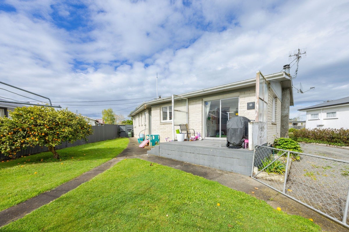 10A Jellicoe Street, Waipukurau, Central Hawke's Bay, Hawke's Bay - Carousel 13