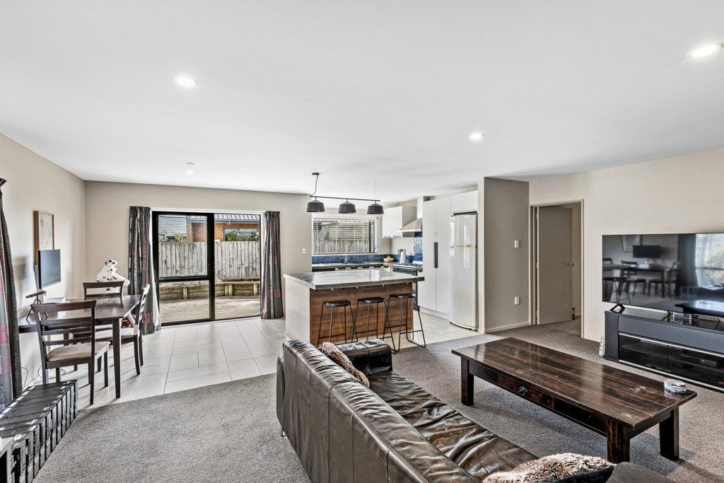 21 Dufek Crescent, Wigram, Christchurch - Carousel 2