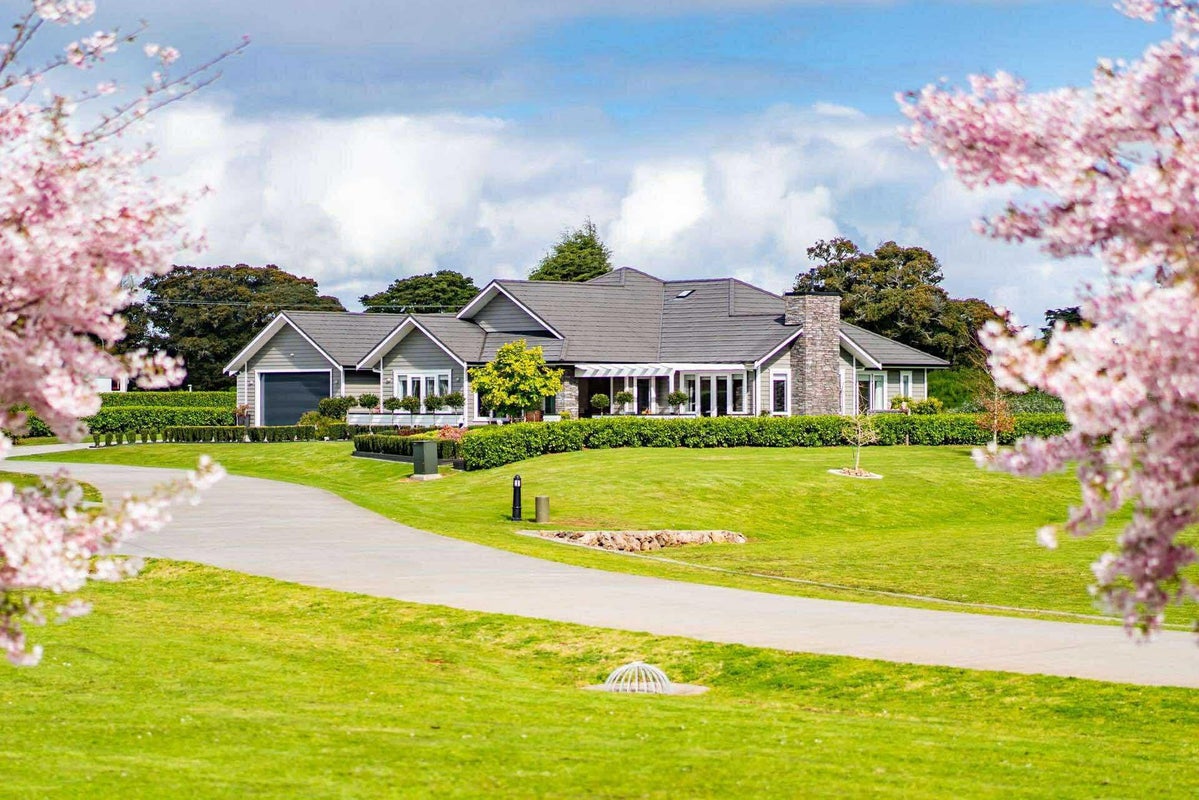 15 Jean Millington Lane, Whangarei - Carousel 1