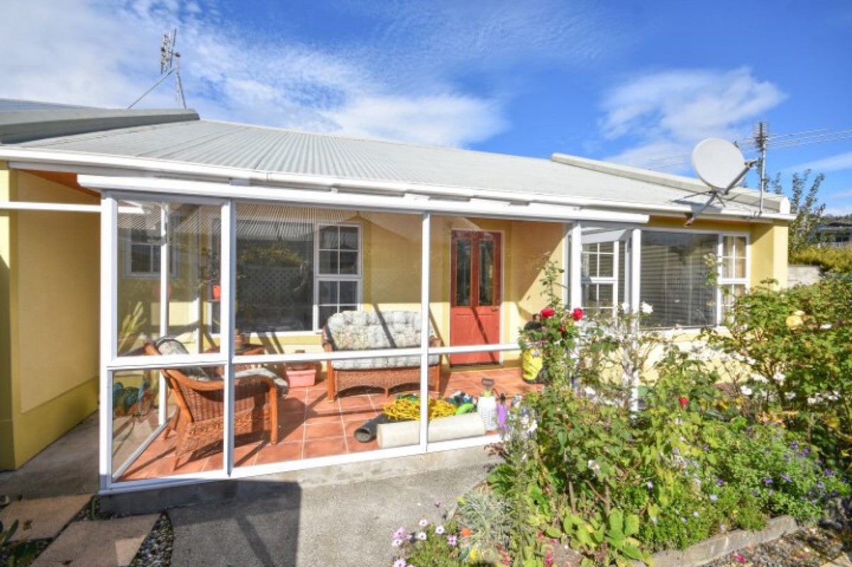 27/31 Eastbourne Street, Caversham, Dunedin - Carousel 1