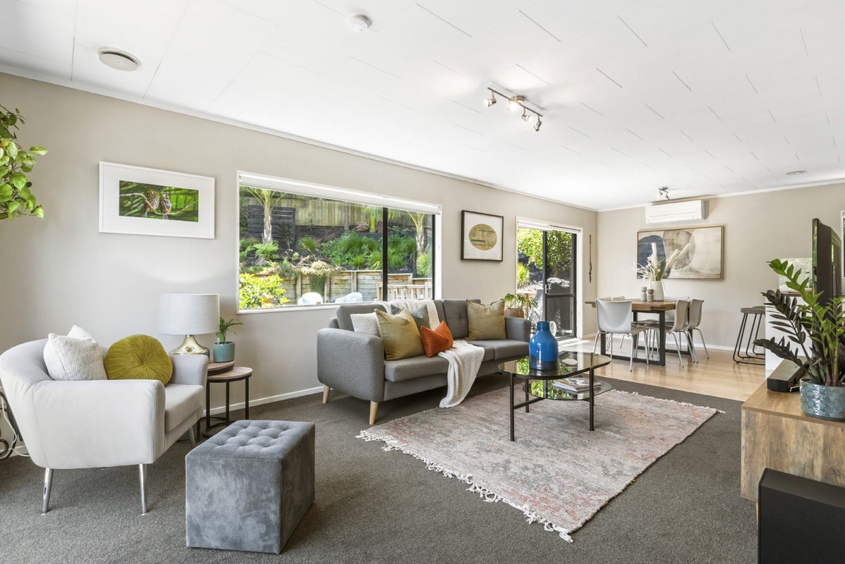 1/59 Topliss Drive, Northcross, Auckland - Carousel 2
