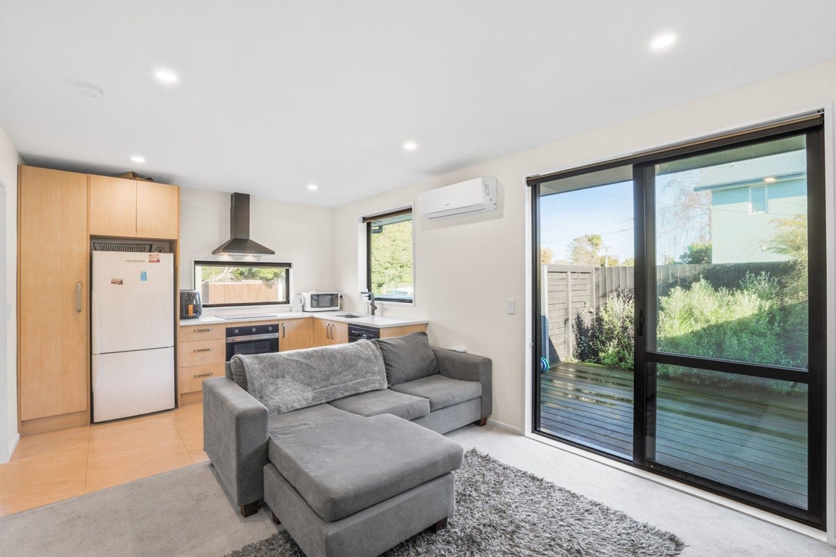 1/407 Hereford Street, Linwood, Christchurch - Carousel 2