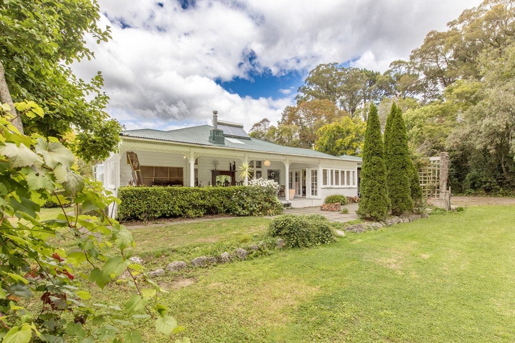 112 Donghi Road, Dannevirke - Carousel 1