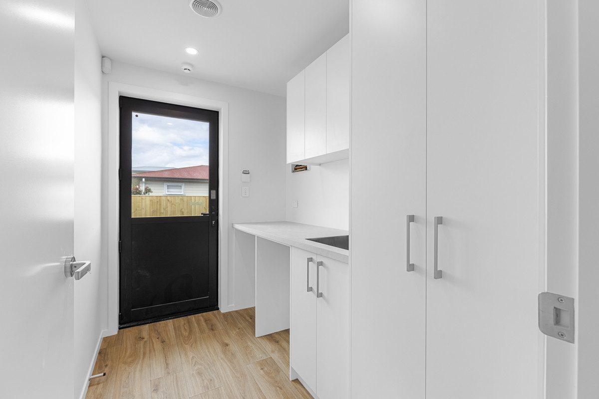 444 Tremaine Avenue, Takaro, Palmerston North - Carousel 14
