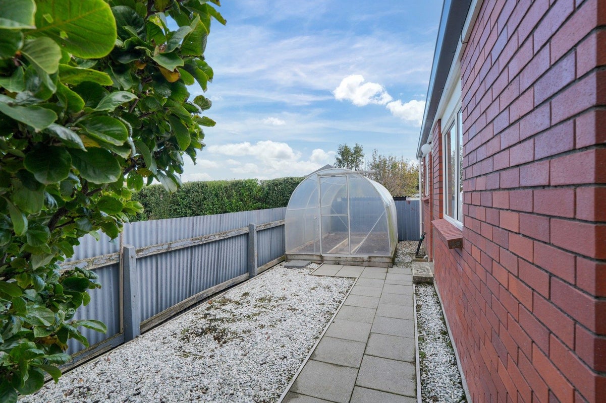 23 Filleul Street, Gladstone, Invercargill - Carousel 16