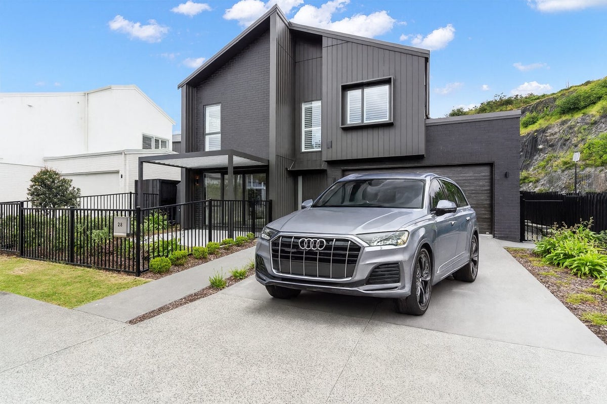 28 Kauriki Terrace, Stonefields, Auckland - Carousel 1