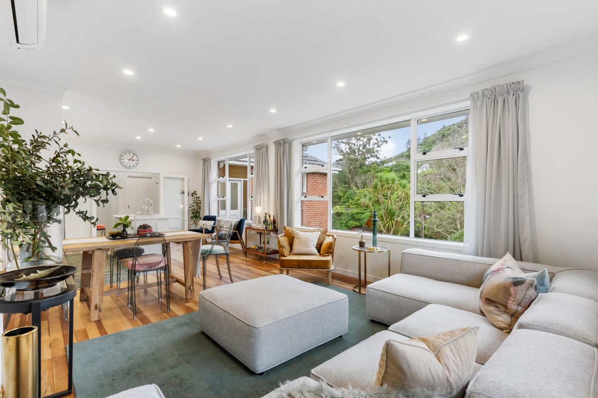 49A Simla Crescent, Khandallah, Wellington - Carousel 2