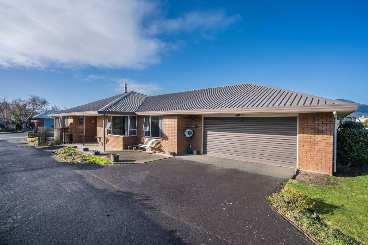 12 Silverstream Drive, Mosgiel, Mosgiel - Carousel 1