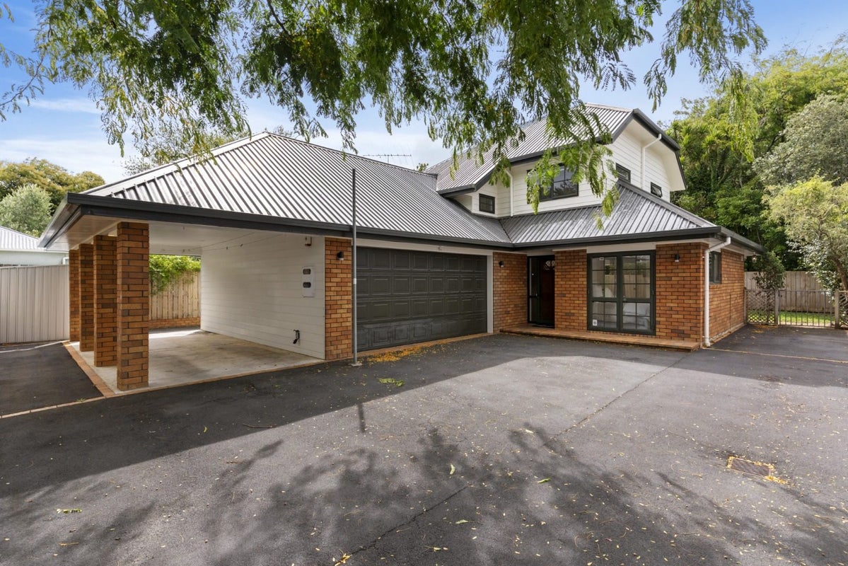 5A Ewenson Avenue, One Tree Hill, Auckland - Carousel 1