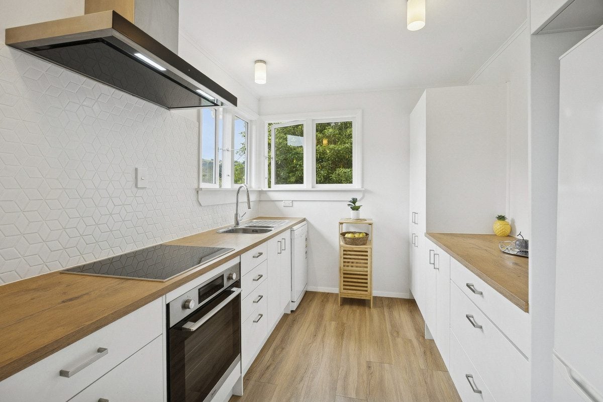 464 North Road, Normanby, Dunedin - Carousel 2