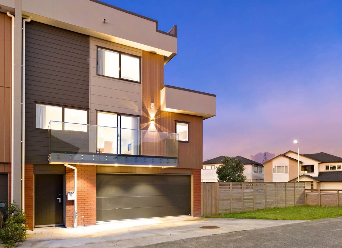 109 Bordeaux Parade, Te Atatu South, Auckland - Carousel 2