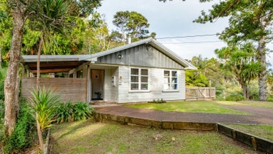 2 Ocean View Road, Huia, Auckland - Carousel 1