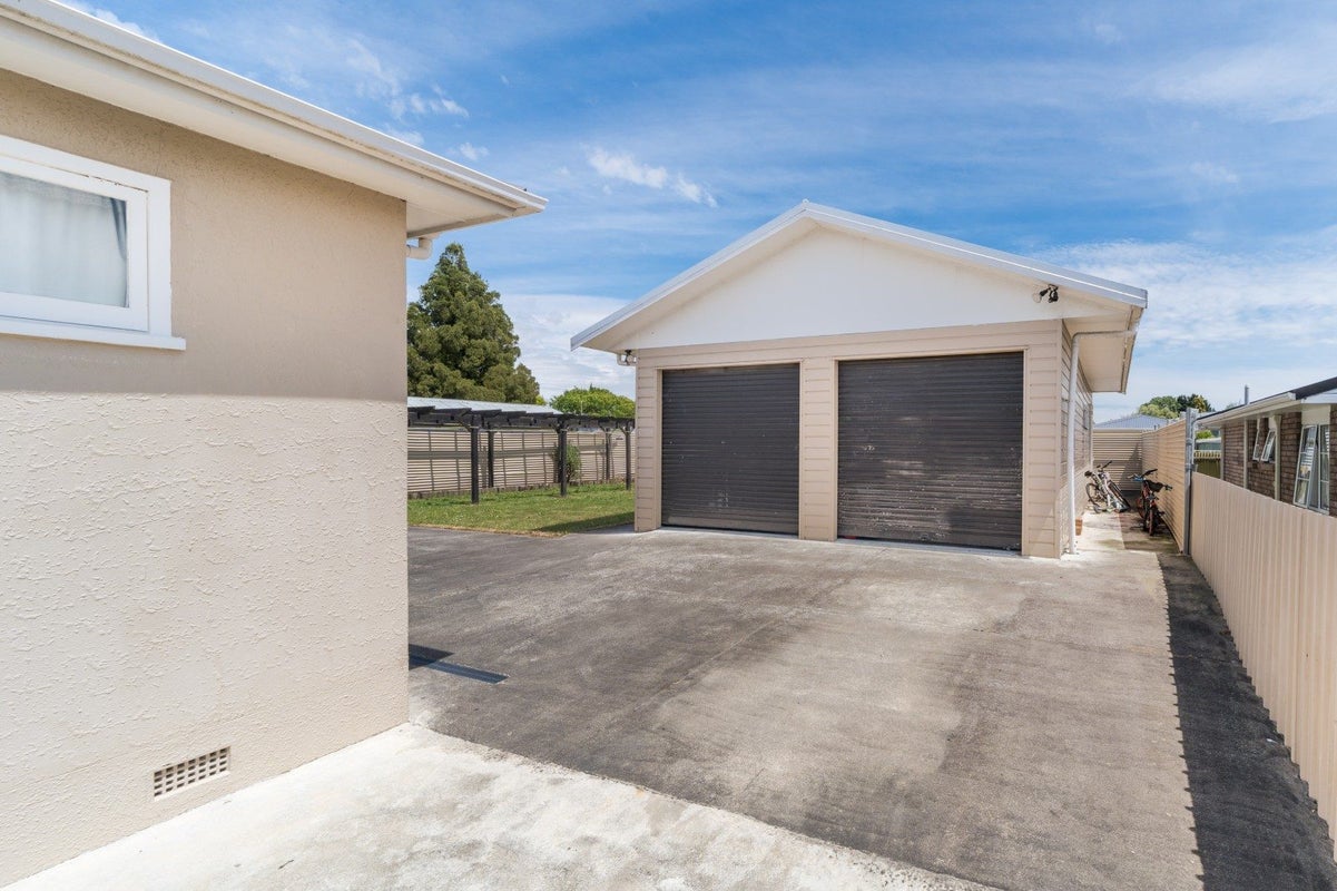 8 Kingston Street, Awapuni, Palmerston North - Carousel 2