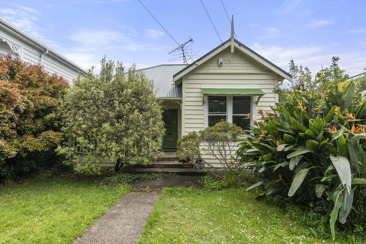 22 Dryden Street, Grey Lynn, Auckland - Carousel 1