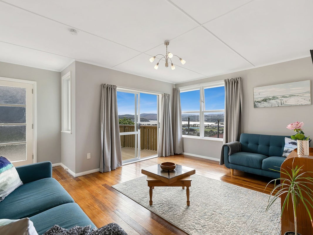 34 Waiho Terrace, Elsdon, Porirua - Carousel 1