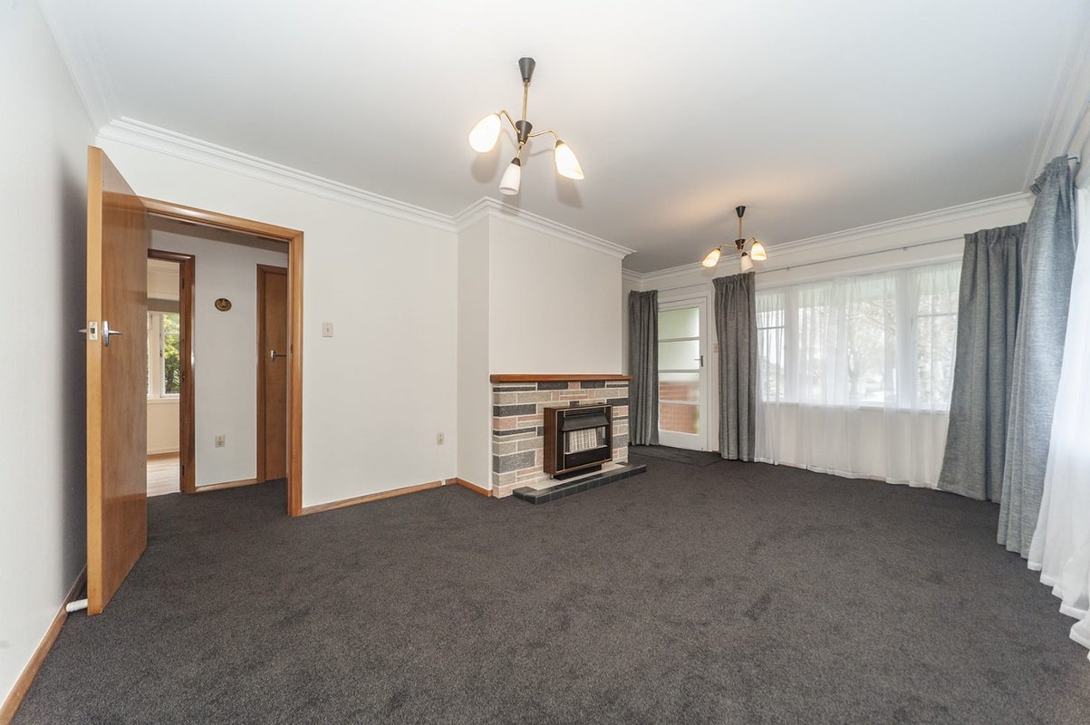 20 Whitley Avenue, Ebdentown, Upper Hutt - Carousel 2