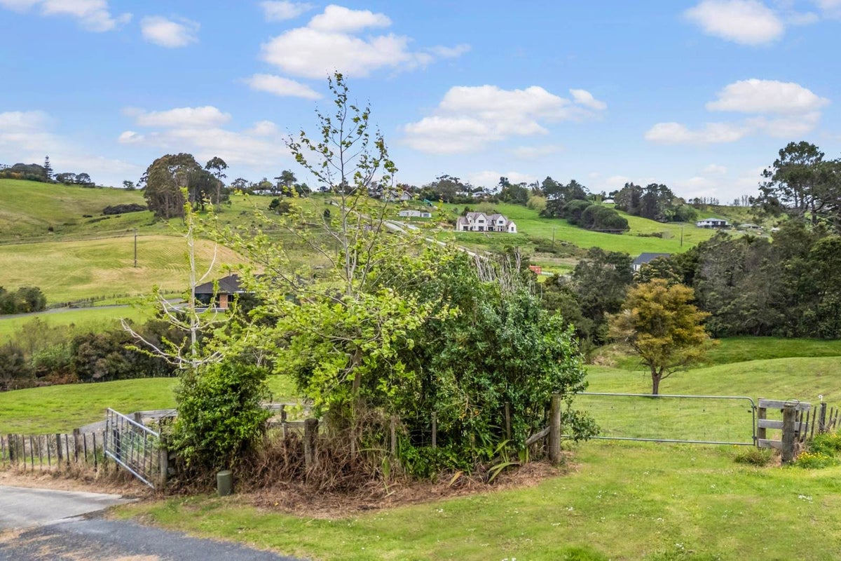 66 Newman Road, Stillwater, Silverdale - Carousel 16