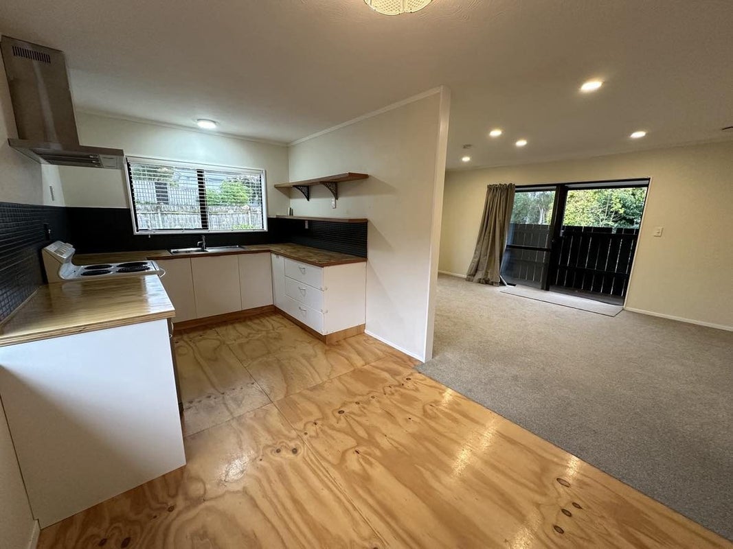 94A Renown Road, Raumati South, Paraparaumu - Carousel 2