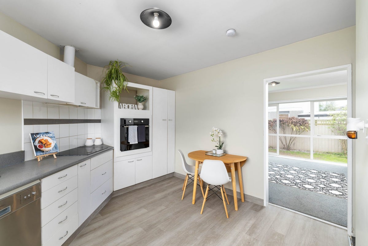 2/17 Seddon Street, Sydenham, Christchurch - Carousel 2