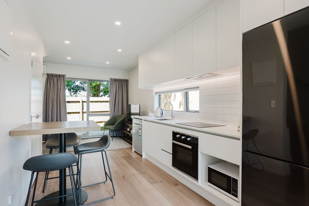 44 Te Ara Wai, Mangere East, Auckland - Carousel 1
