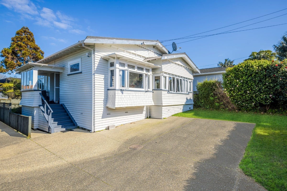 6A Newhaven Street, Ellerslie, Auckland - Carousel 1