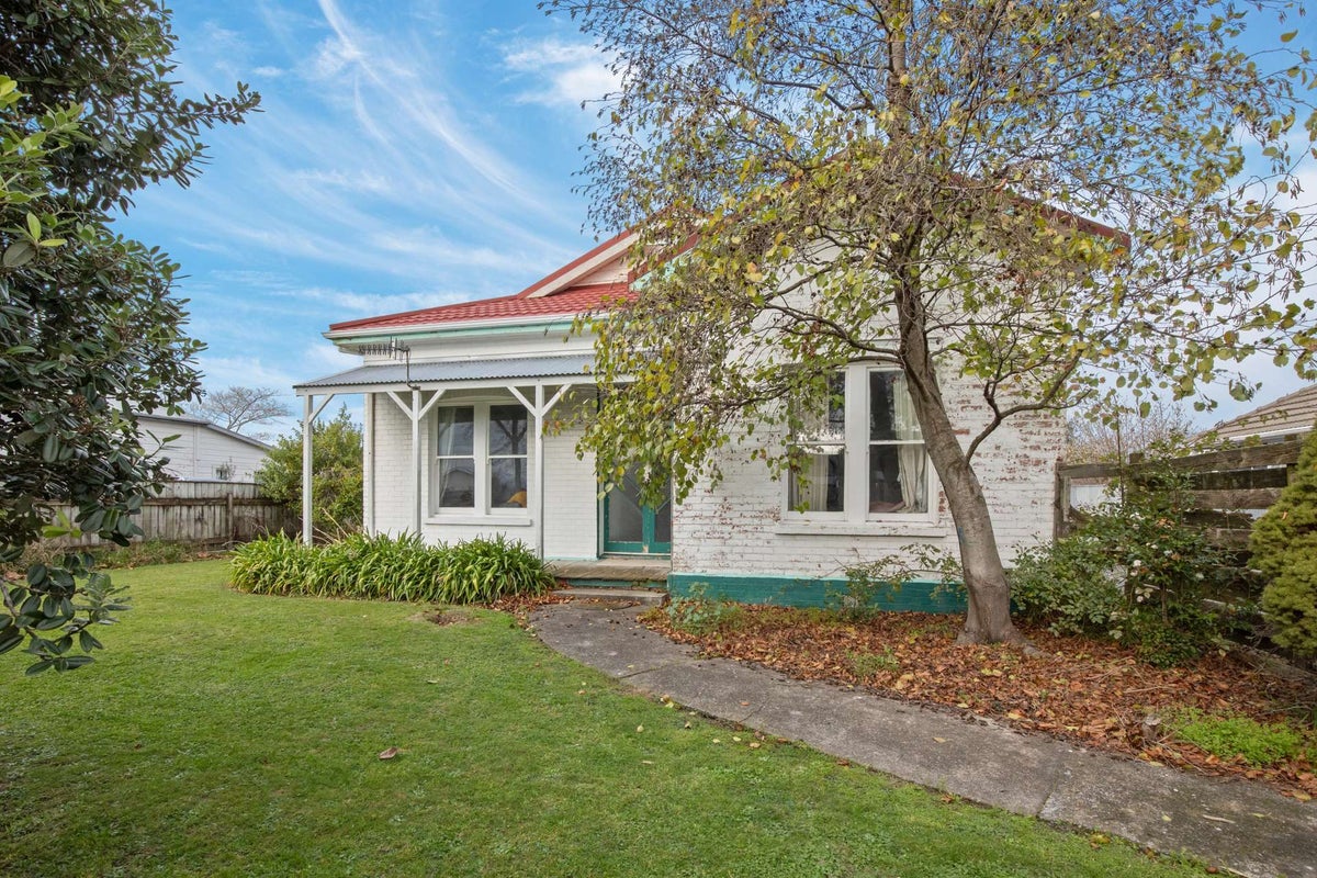 624 Featherston Street, Roslyn, Palmerston North - Carousel 2