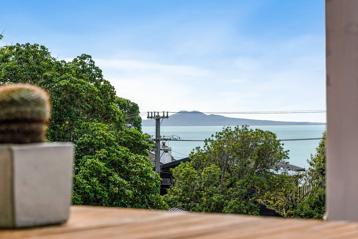 64 Bell Road, Beachlands, Auckland - Carousel 1