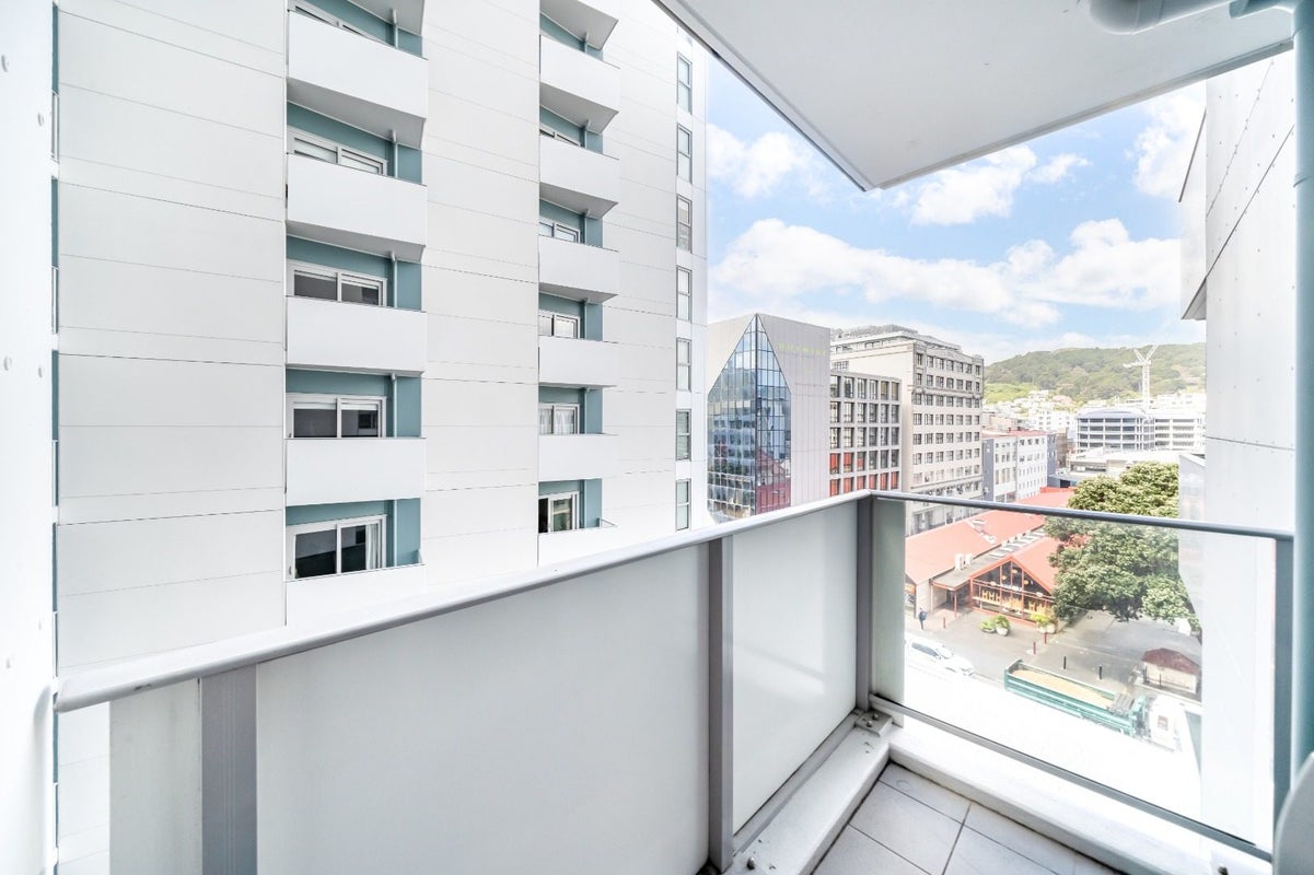 412/74 Taranaki Street, Te Aro, Wellington - Carousel 2