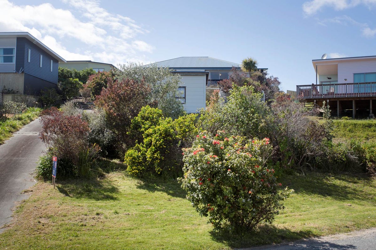 33 Driftwood Place, Mangawhai Heads, Mangawhai - Carousel 1