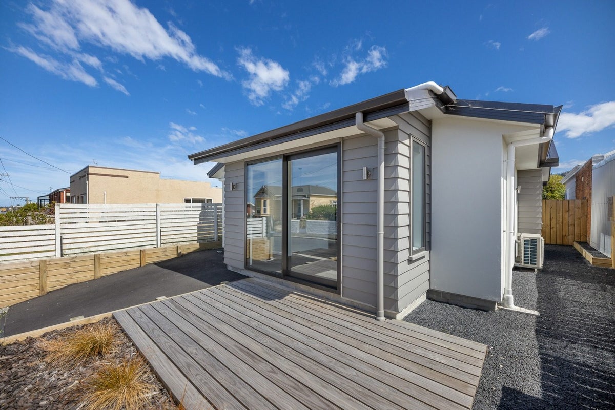 7 Josephine Street, Caversham, Dunedin - Carousel 2