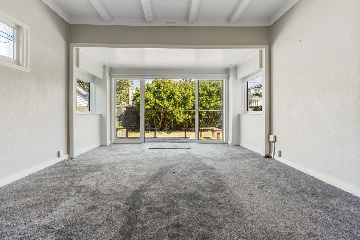 2/12 Somerfield Street, Ellerslie, Auckland - Carousel 1