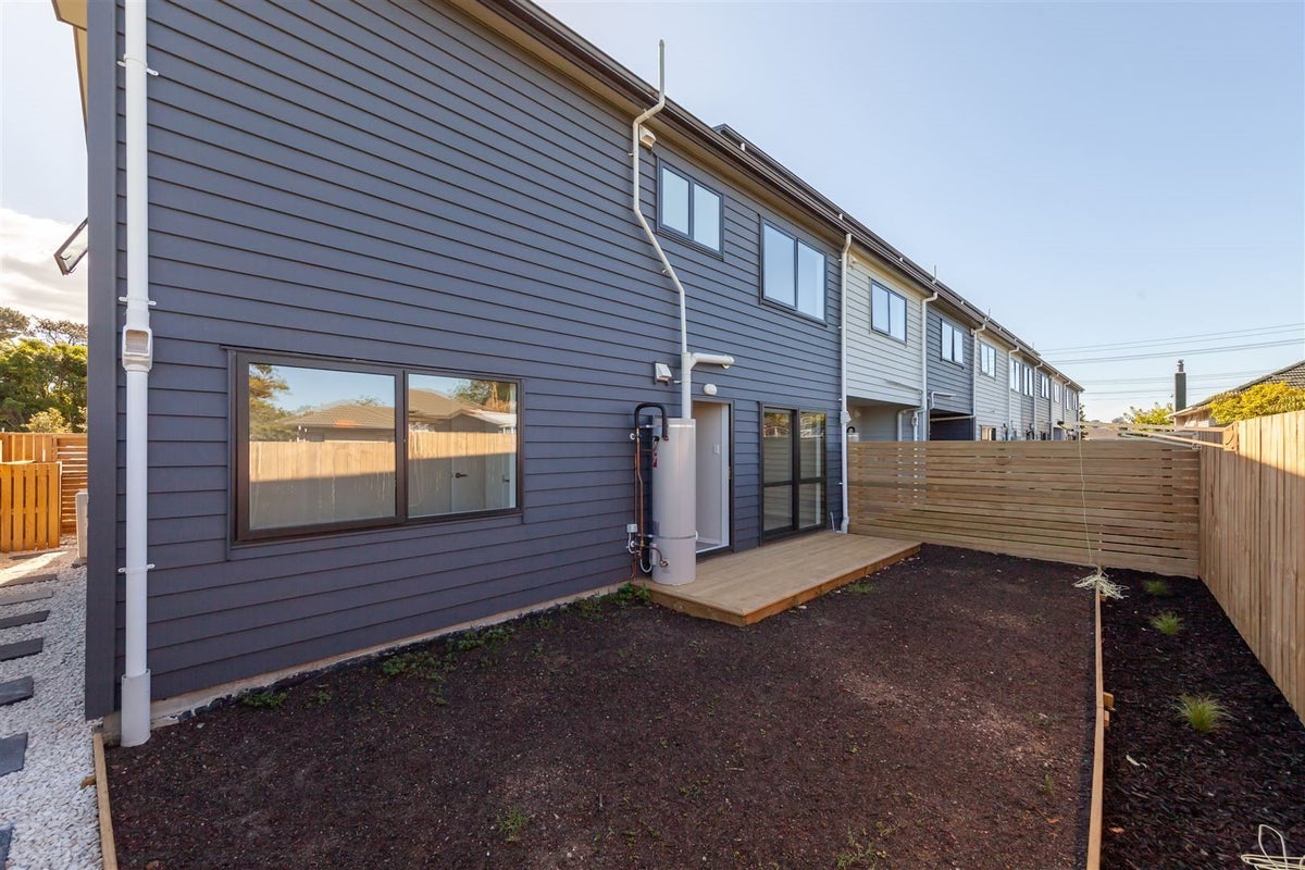 8/504 Swanson Road, Ranui, Auckland - Carousel 9