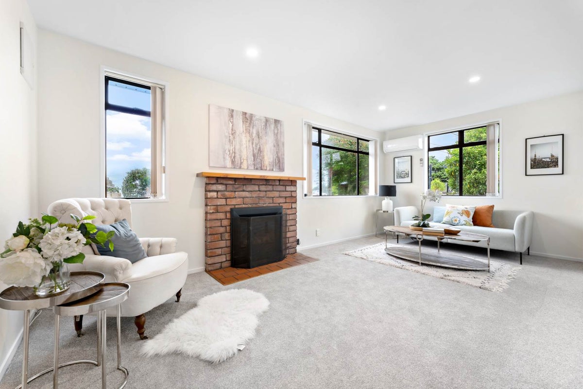 1/644 East Coast Road, Pinehill, Auckland - Carousel 2