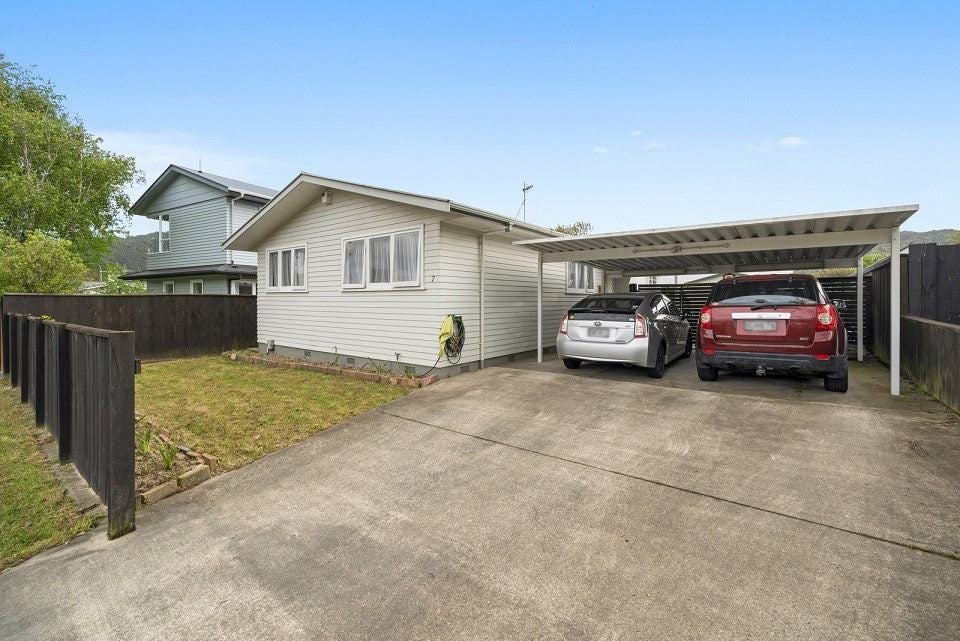 7 Meremere Street, Wainuiomata, Lower Hutt - Carousel 14
