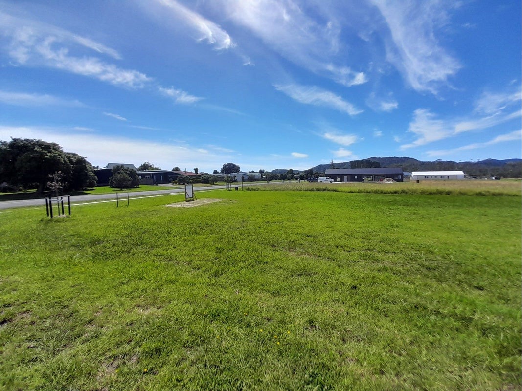 313 Matarangi Drive, Matarangi, Whitianga - Carousel 2