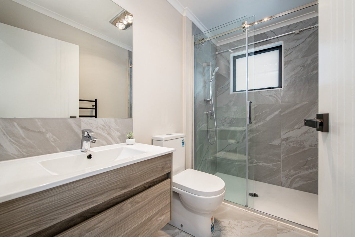 5/66 Swanson Road, Henderson, Auckland - Carousel 18
